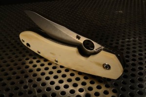 Spyderco Southard custom scales "bone"